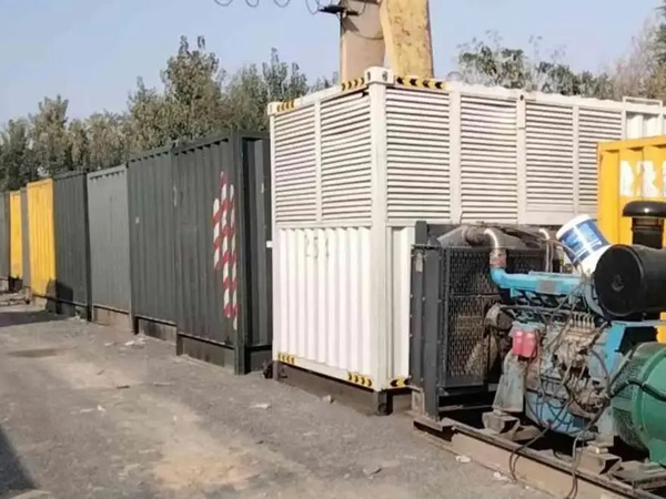 甘泉200KW柴油发电机机组每小时油耗是多少?